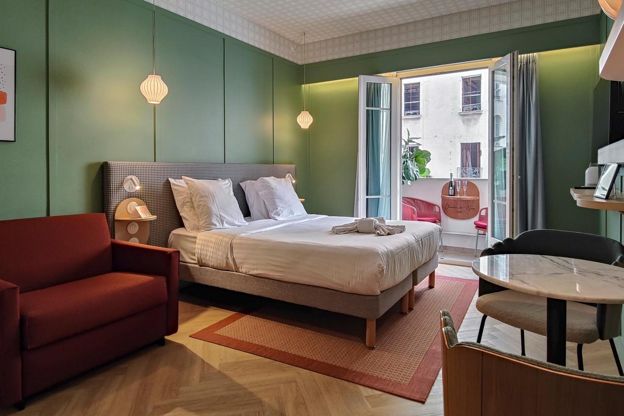 Ammi Lafayette 3* Nizza