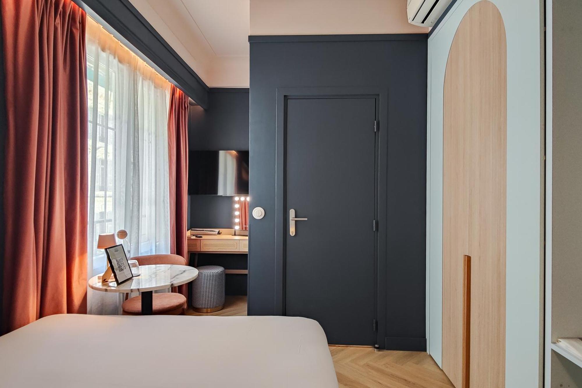 Ammi Lafayette 3* Nizza